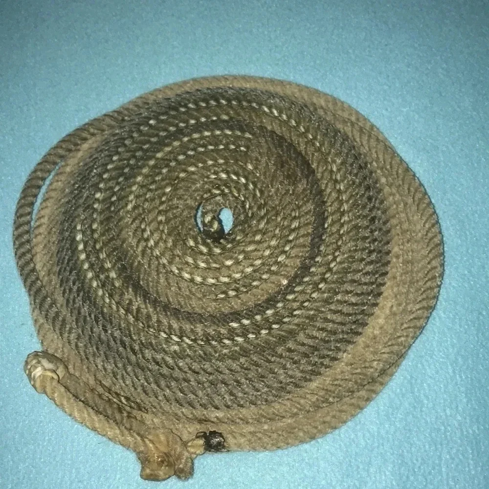 LARAIT ROPE BASKET from Canada with handles vintage